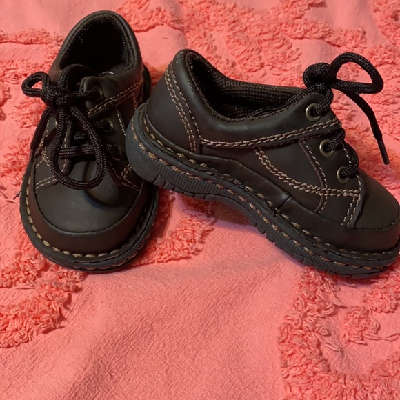 Set of 2 baby boy shoes! - Picture 2 of 3